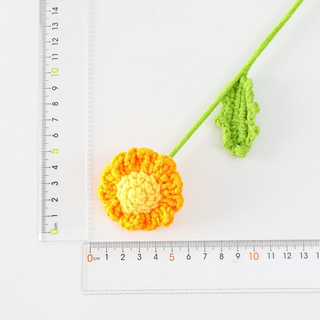 crochet daisy flower knitted bouquet aesthetic decor roomtery